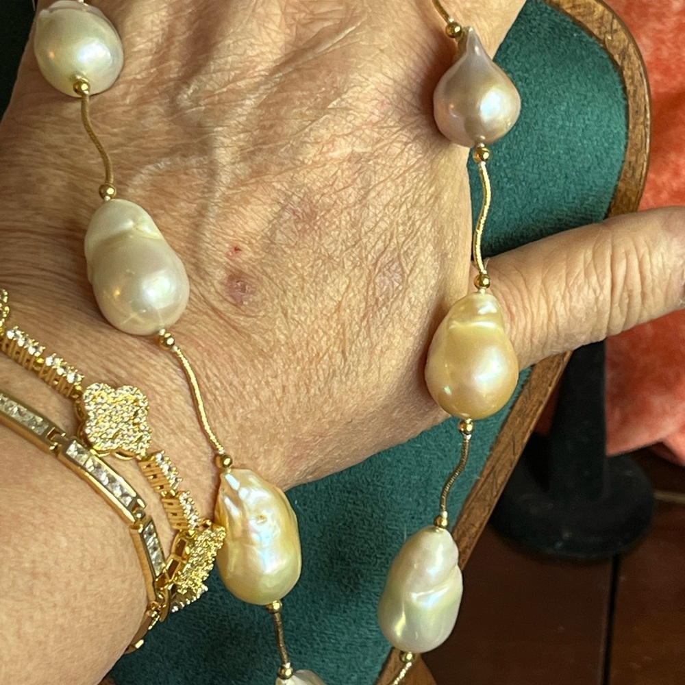 Baroque Pearl Necklace w/ Gold Cord Accents - Cream/Gold by Edwin Pearl VINTAGE - Picture 3 of 9